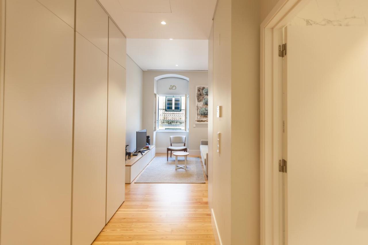 Flh Baixa Elegant Escape Flat I